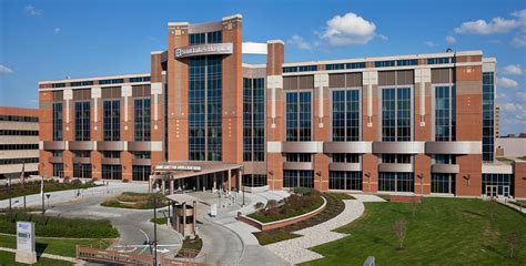 St luke's hospital kansas city - Call 816-932-2911. Hotels with shuttle service to Saint Luke’s Hospital are indicated with an asterisk (*). Note: Some hotels offer discounts to Saint Luke’s patients and/or families. Please contact the hotel directly to inquire. Hotel Westport, Tapestry Collection by Hilton. AC Hotels by Marriott Kansas City Westport *.